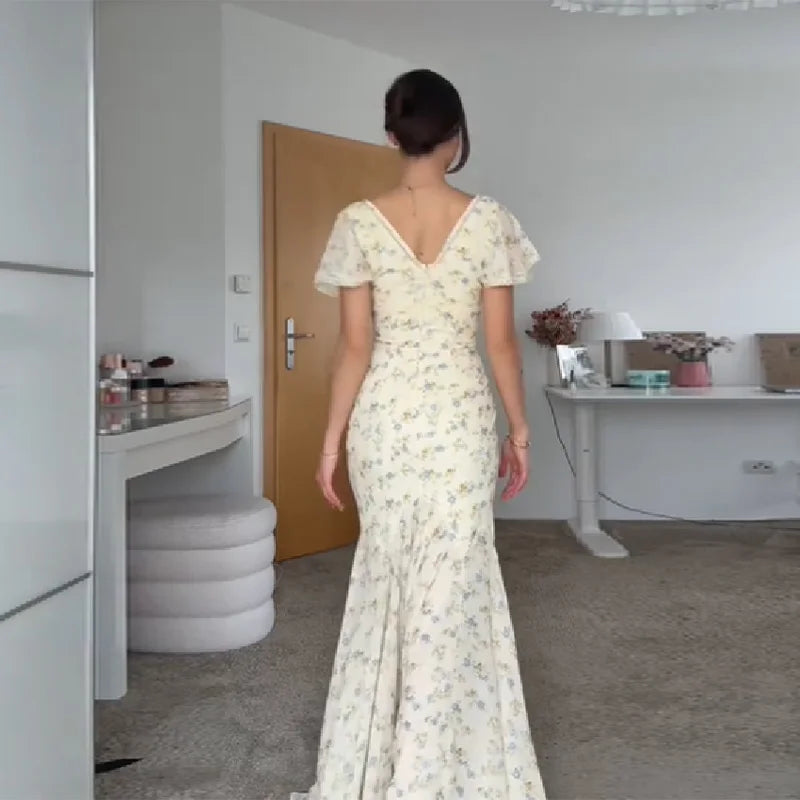 Lotelli - Floral Muse